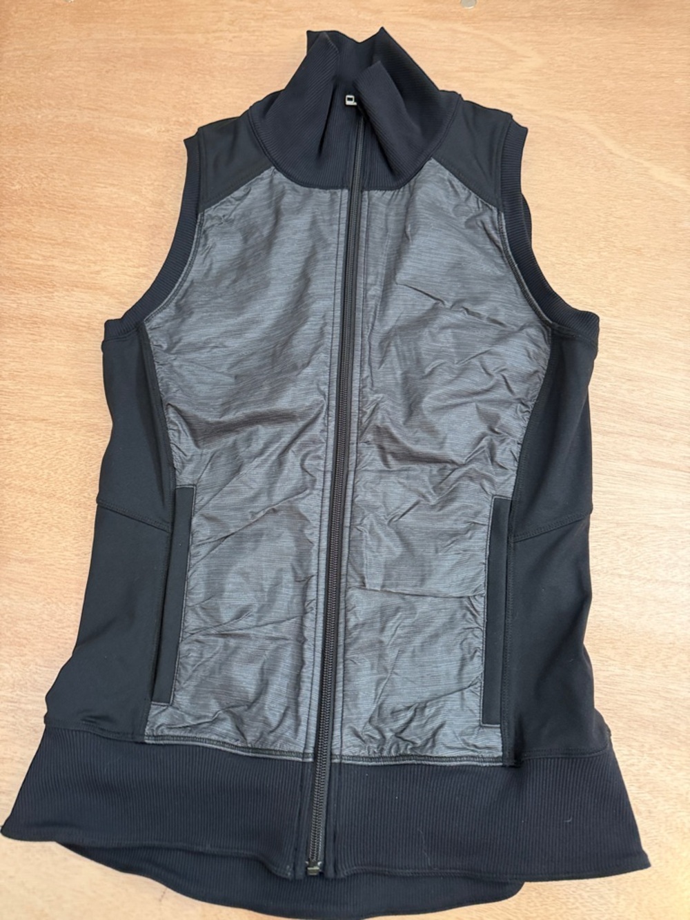 ALO Yoga Original Logo/Goddess Sleeveless Vest